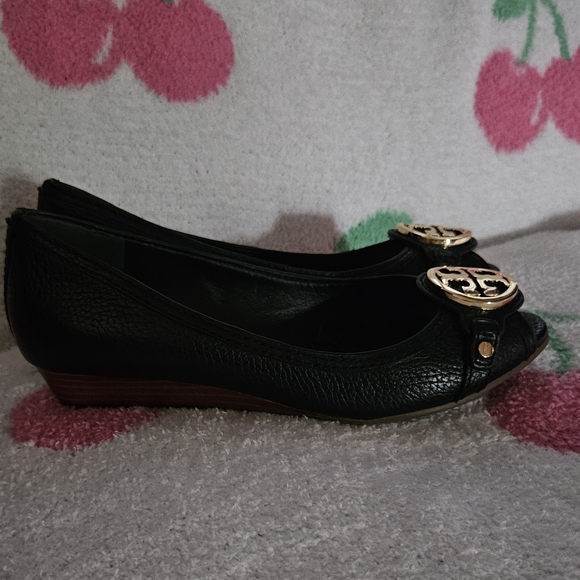 Tory Burch open toe leather wedges - Picture 11 of 12